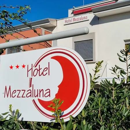 Hotel Mezzaluna-3